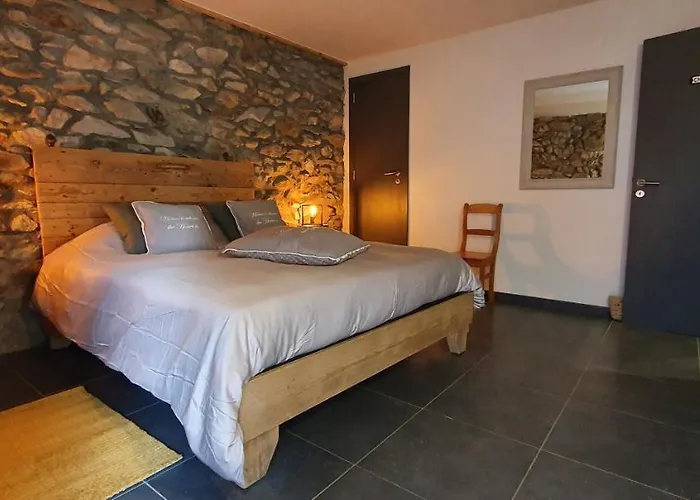 Hébergement de vacances O Près De La Lienne, De Charme, Accord Parfait Entre Confort Et Authenticité *